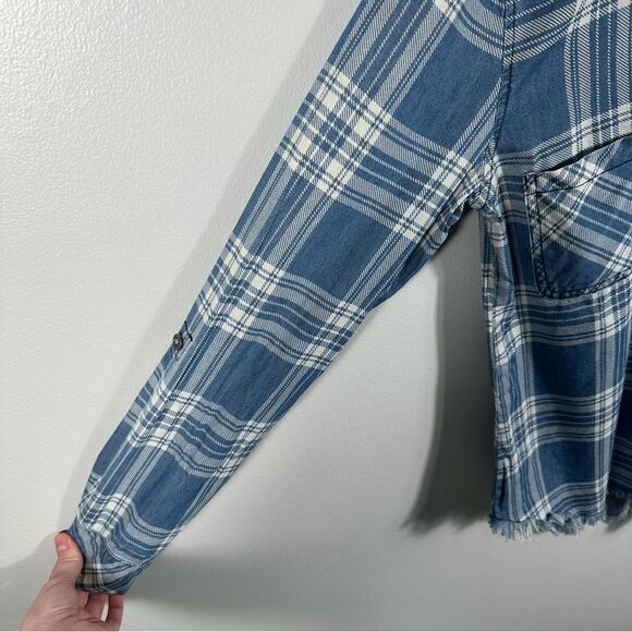 Harper For Francesca's Blue Plaid Chambray Button-Up Shirt NWT Size Small Casual - Picture 13 of 16